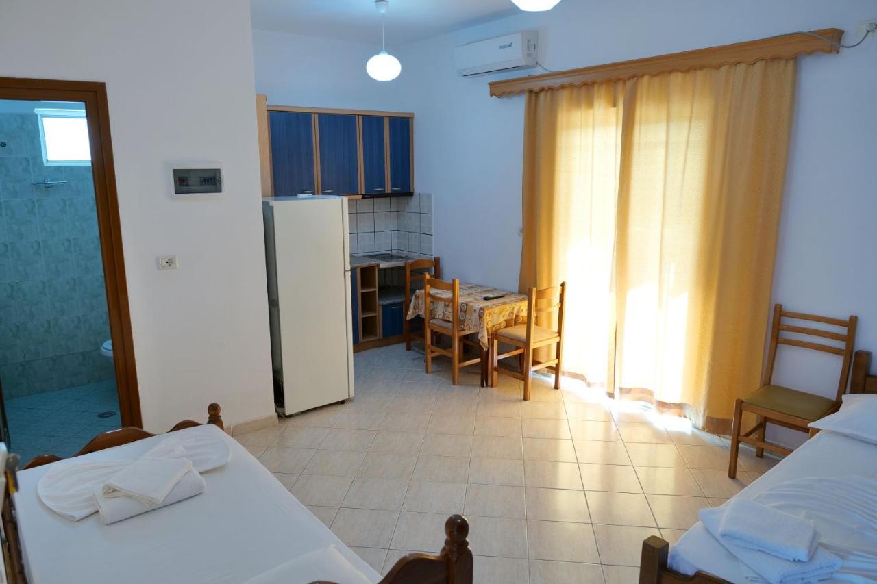 Vila Baka Ksamil Luaran gambar